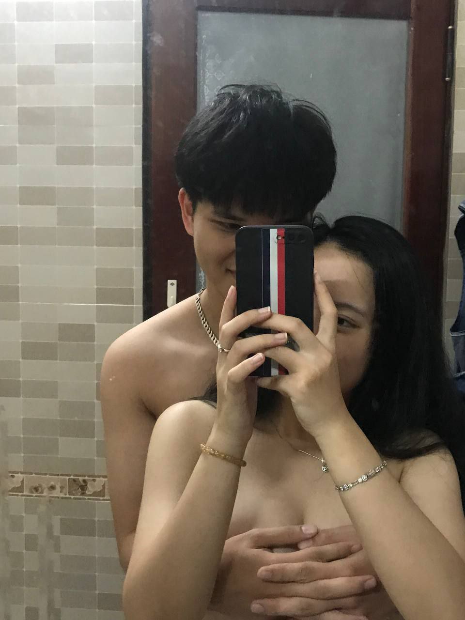 MIDV-010 Nụ Hôn Thiên Thần ビアンたちのChuyện Tình